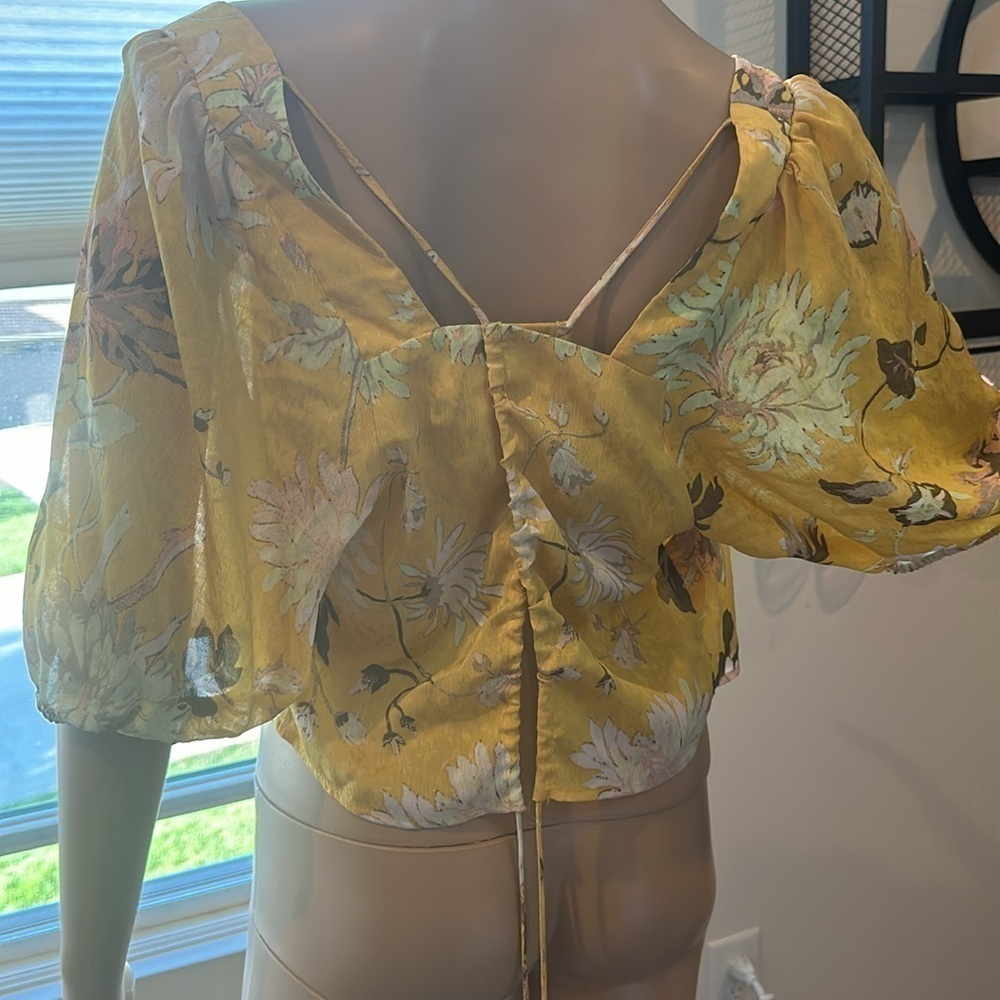 H&M Floral Yellow Crop Top Blouse Draw String Back Low Cut Women’s‎ Summer - Picture 6 of 9